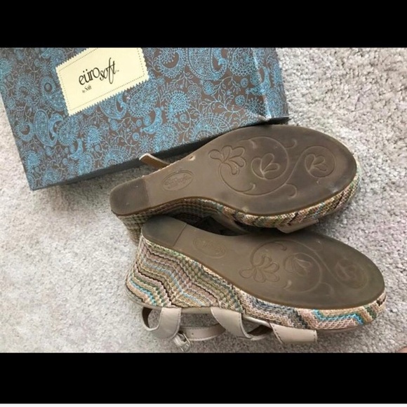 {Euro Softt} Summer Wedges, 9.5 - Picture 4 of 6